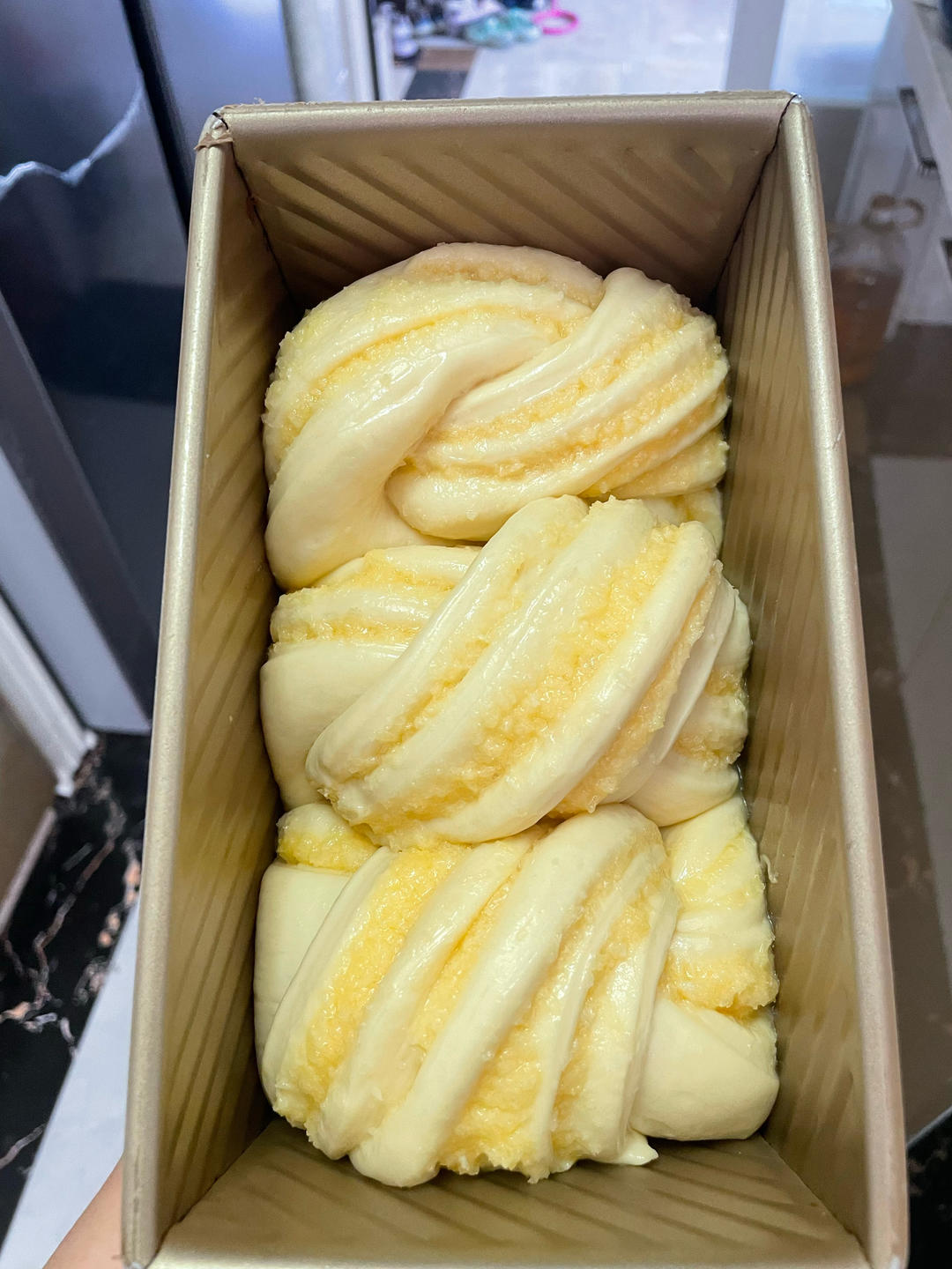 万能的、超级方便的百分百中种冷藏发酵法面包、菠萝包