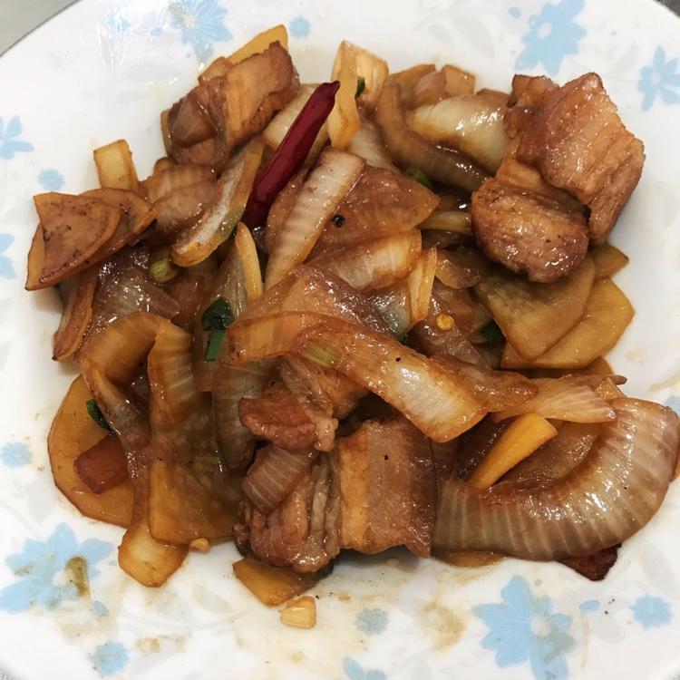 洋葱炒土豆