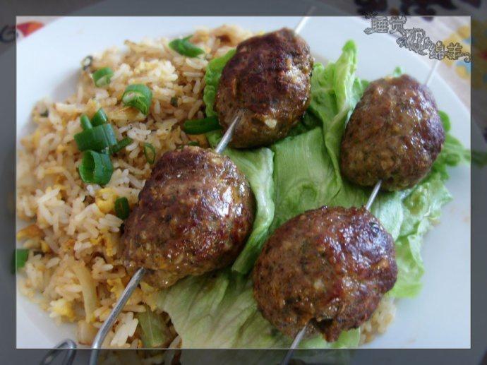 烧烤肉丸子+淡酱油饭（快手）的做法