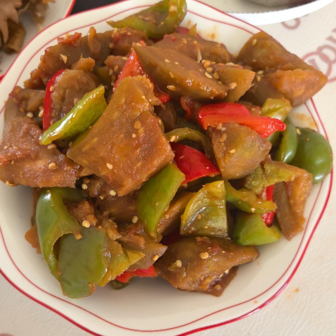 5分钟快手下饭菜#番茄炒茄子🍅番茄家族