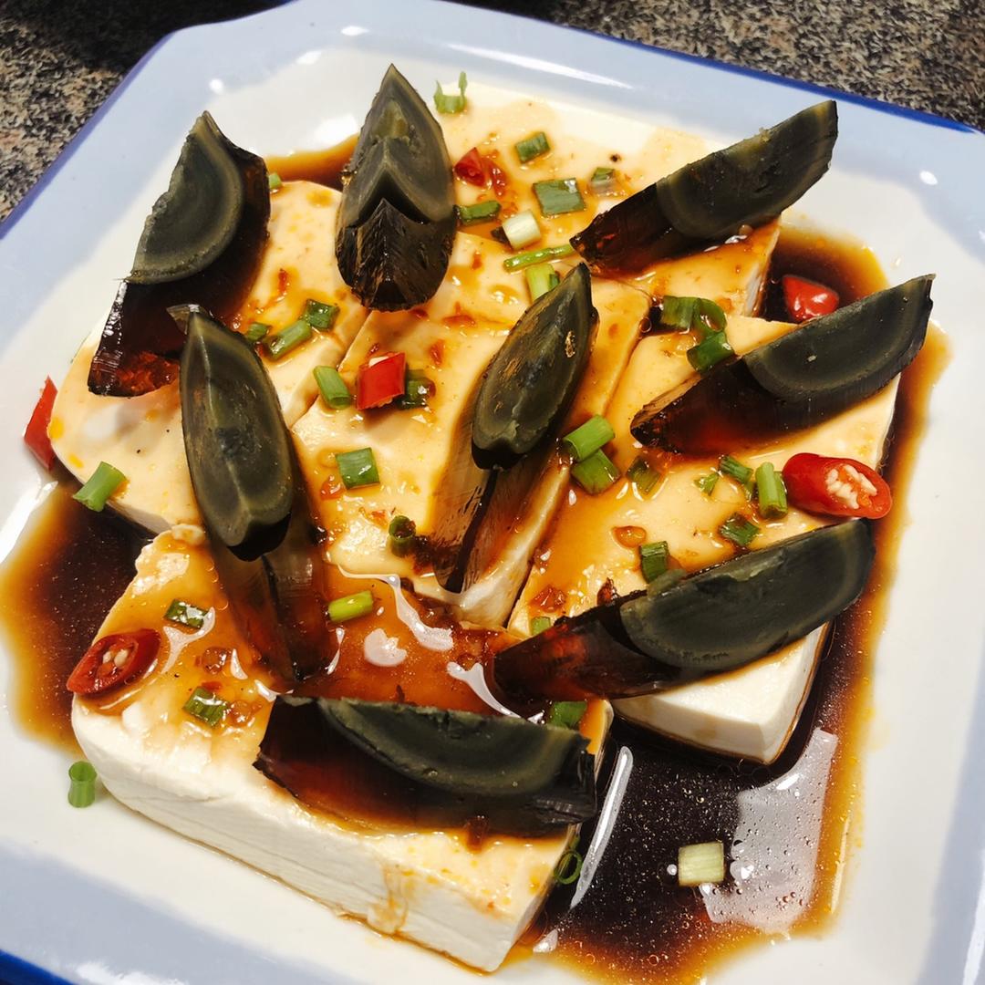 减肥餐-皮蛋豆腐