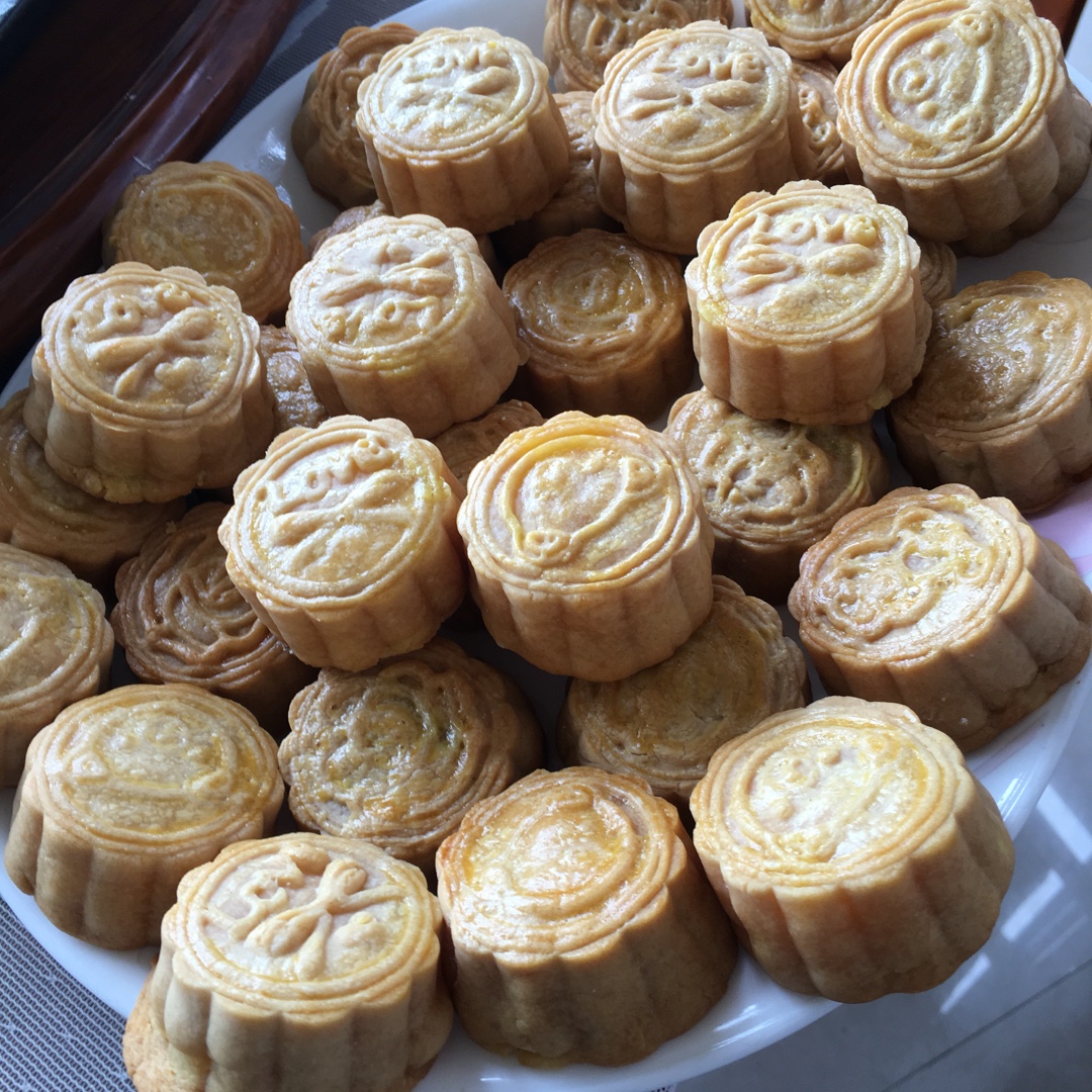 金沙奶黄月饼