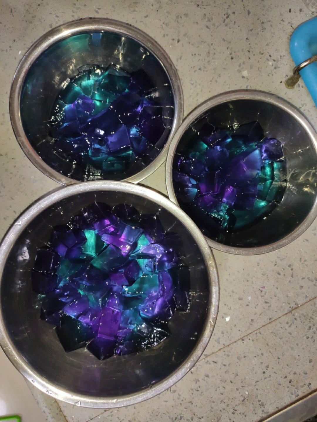 蝶豆花凉粉