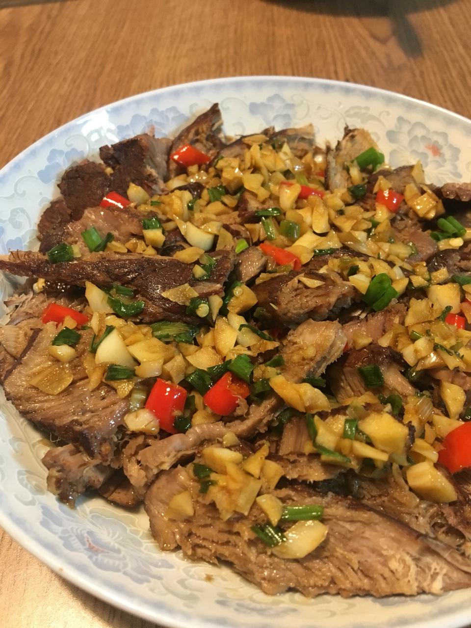 凉拌牛肉