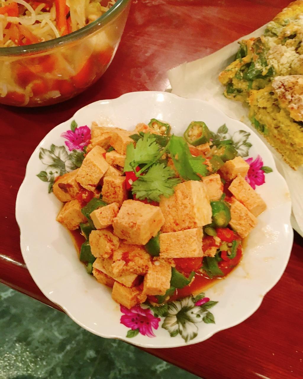 【健康三餐】味噌秋葵炒豆腐