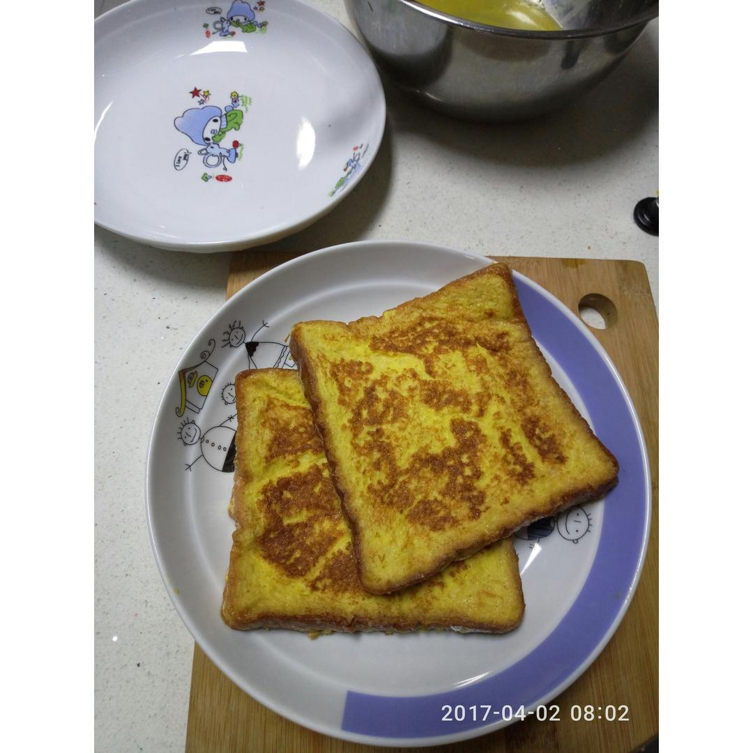 早餐－吐司培根炒蛋