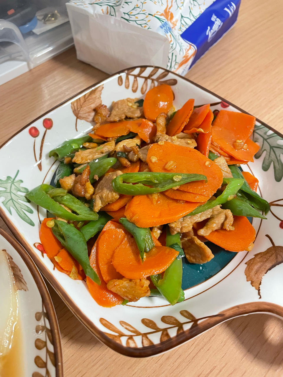 超好吃的胡萝卜片炒肉