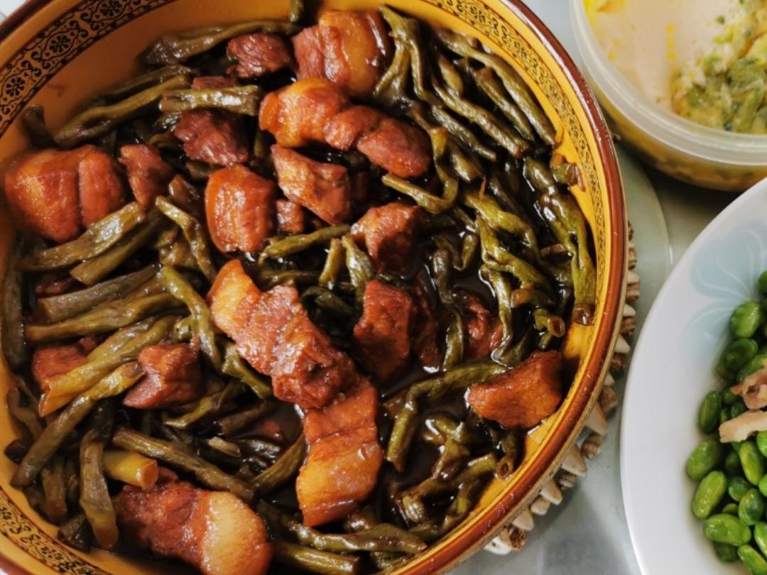 红烧肉炖豆角（绝对下饭）