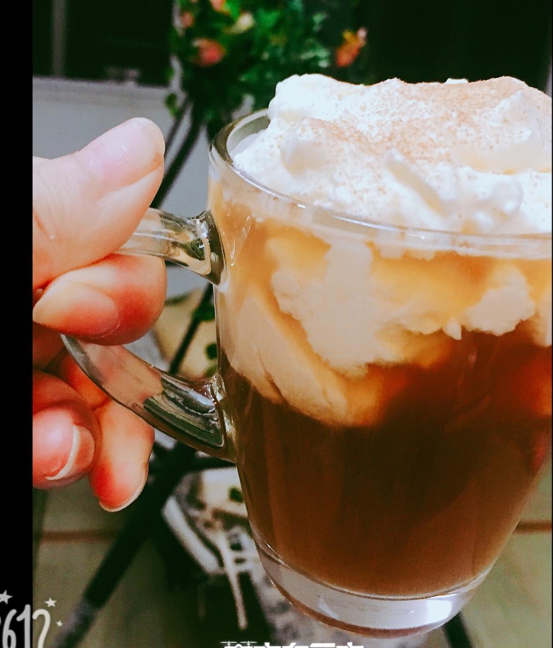 海盐芝士奶盖红茶