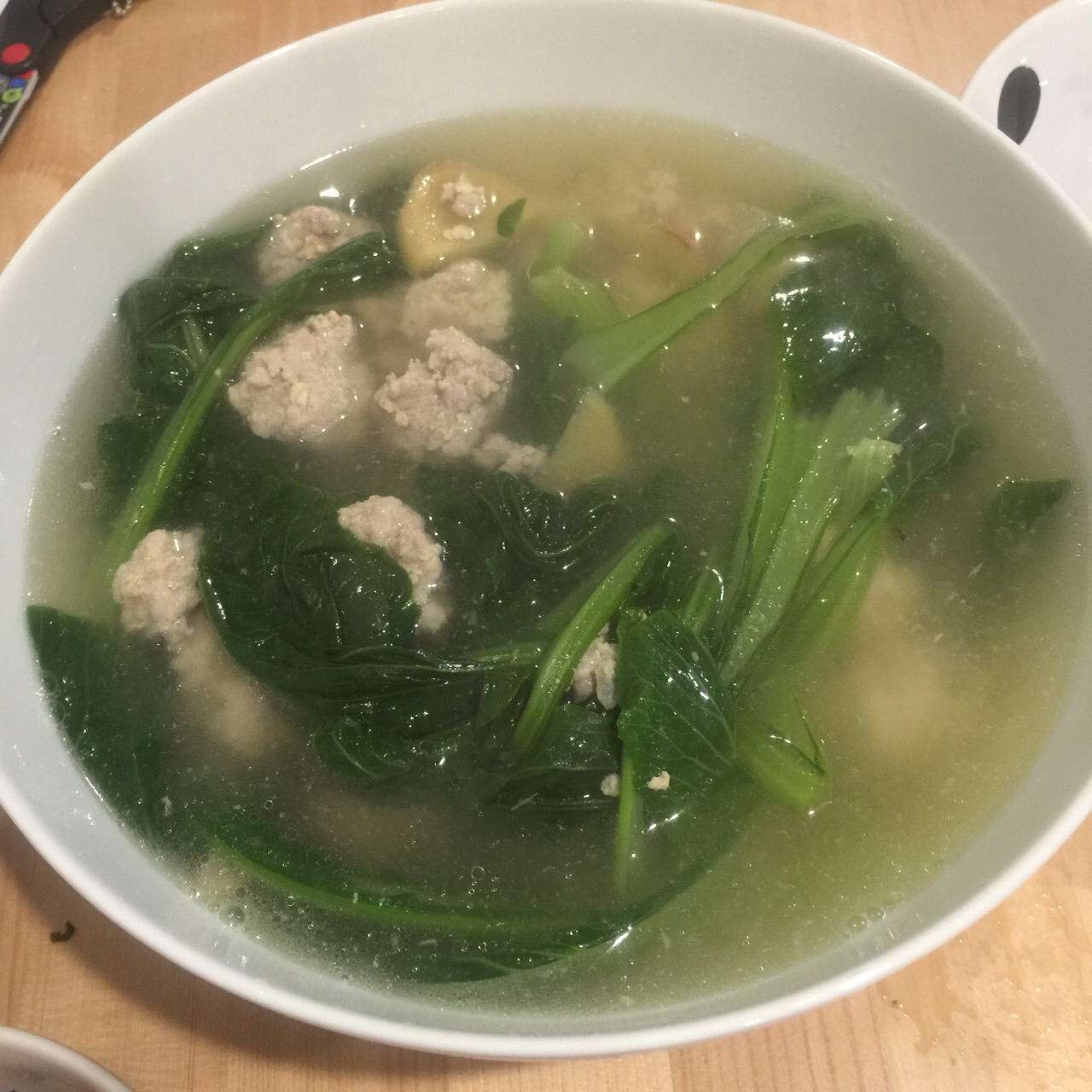 小白菜丸子汤