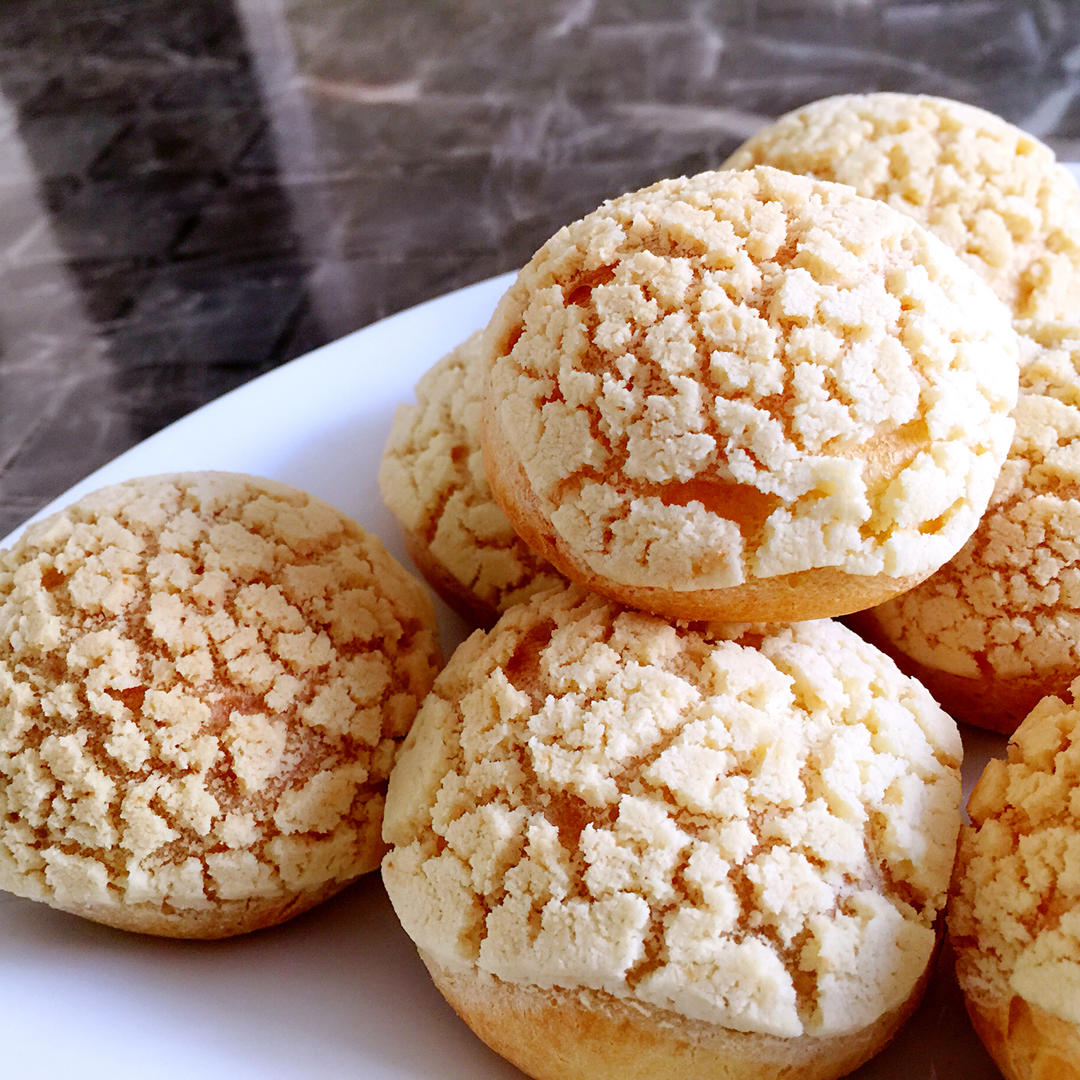 酥皮奶油泡芙--#皮黑森林#