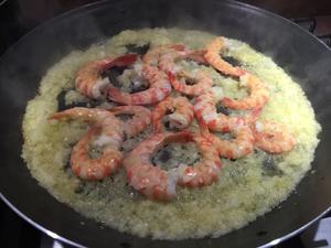 Paella西班牙海鲜饭的做法 步骤4