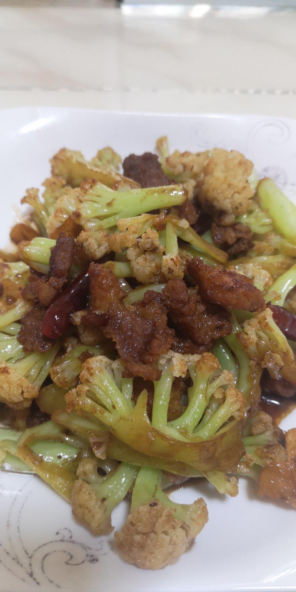 老丁的私房菜-干锅花菜