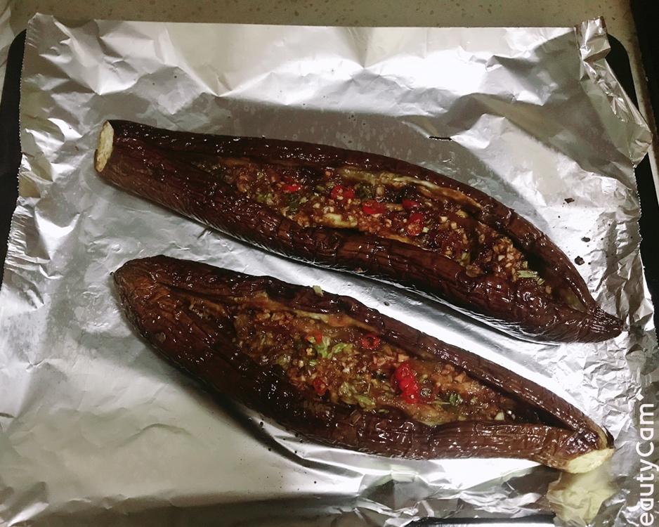 CC招牌菜销魂烤茄子，百吃不厌！