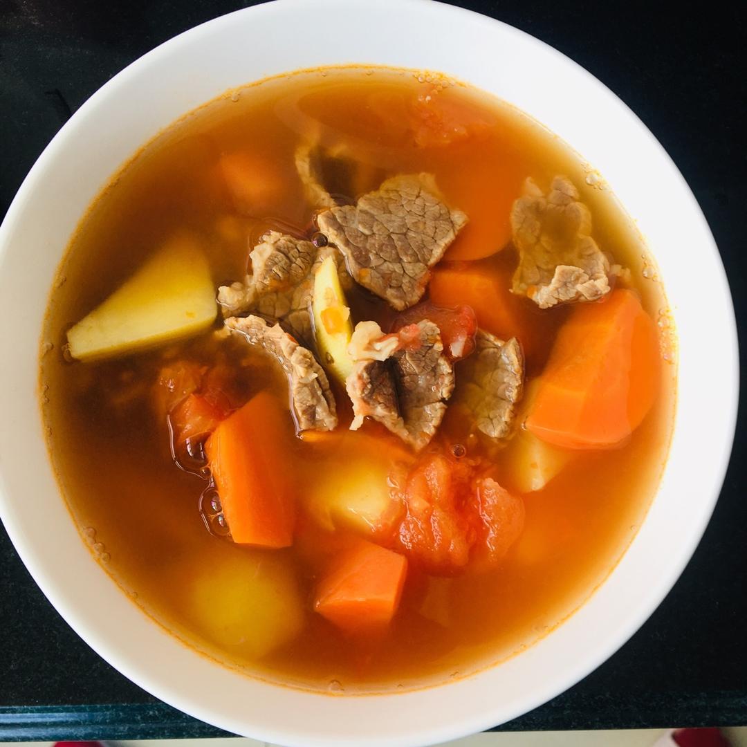 土豆番茄牛腩汤