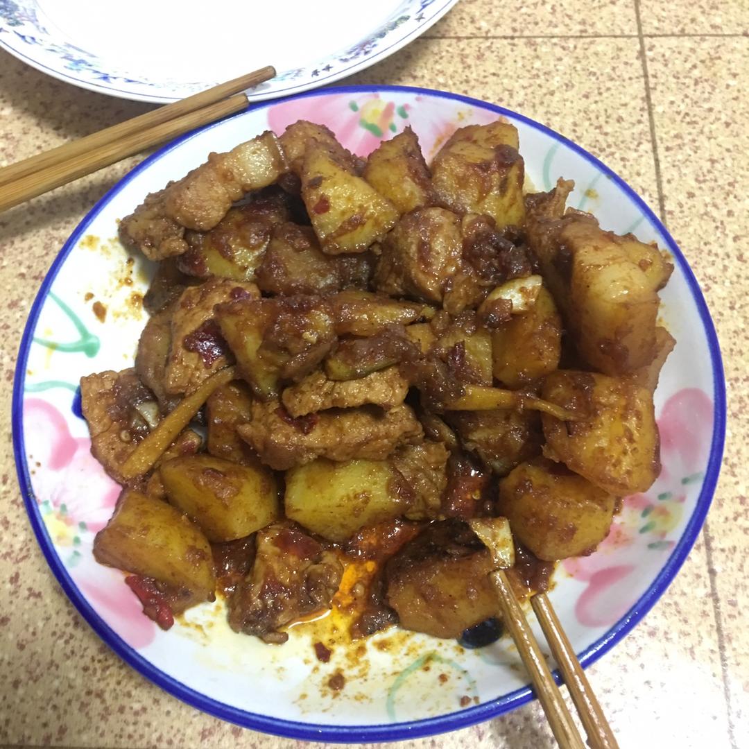 超下饭的家常土豆烧肉
