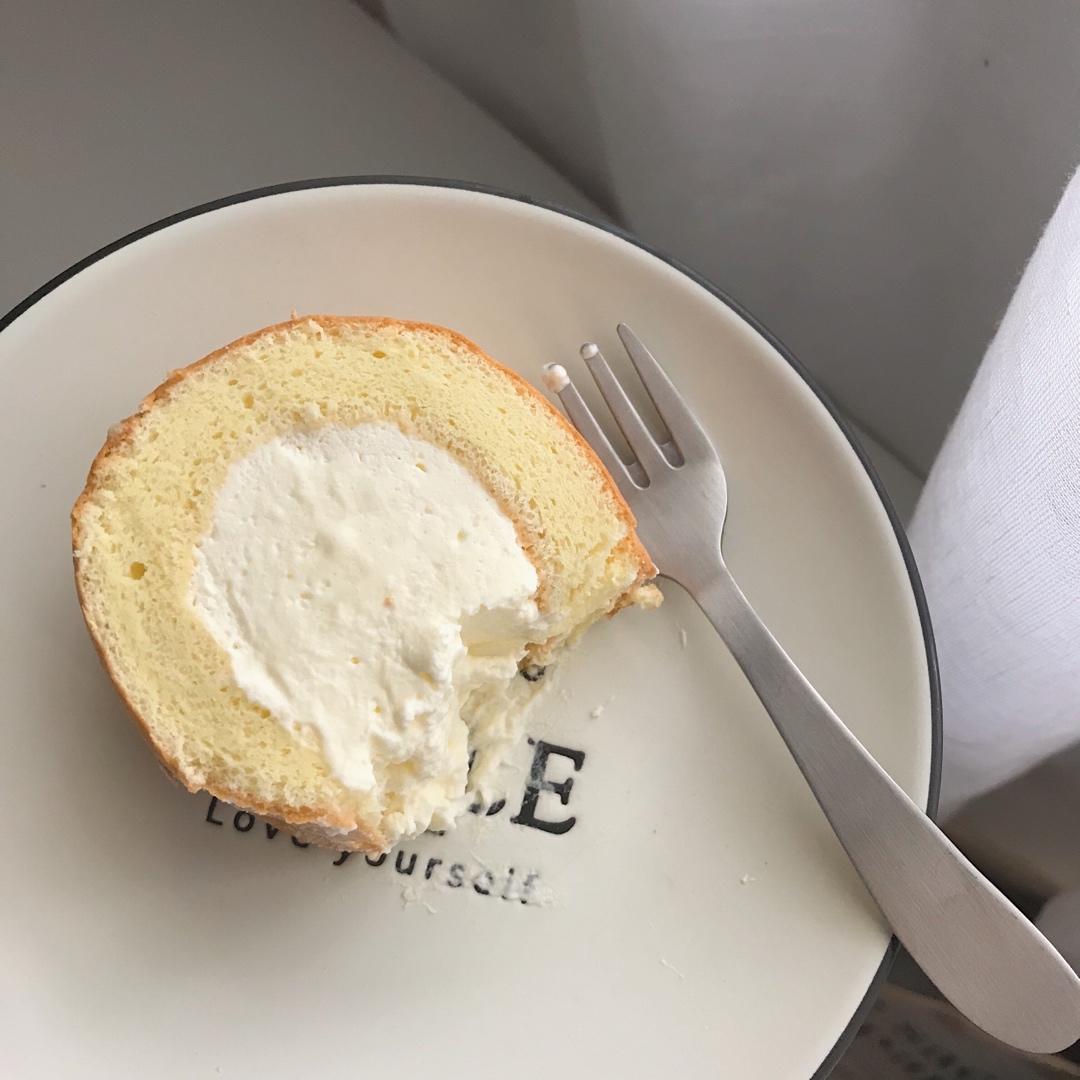 经典小山蛋糕卷