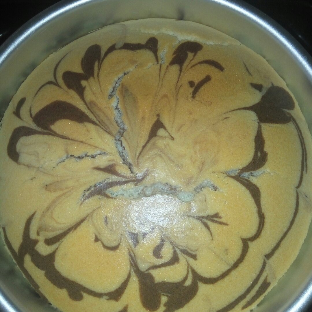 双色拉花戚风蛋糕