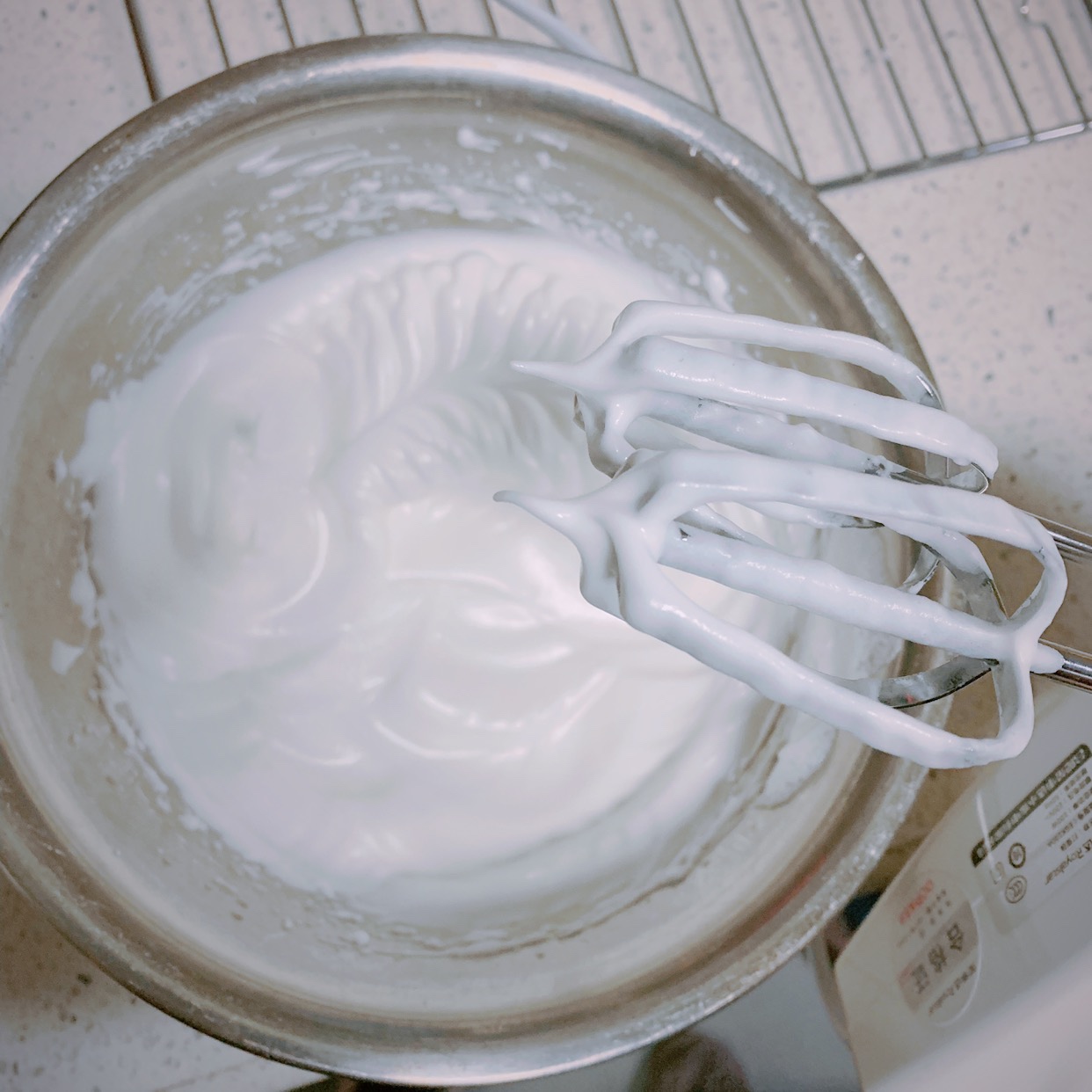 酸奶戚风蛋糕的做法 步骤1