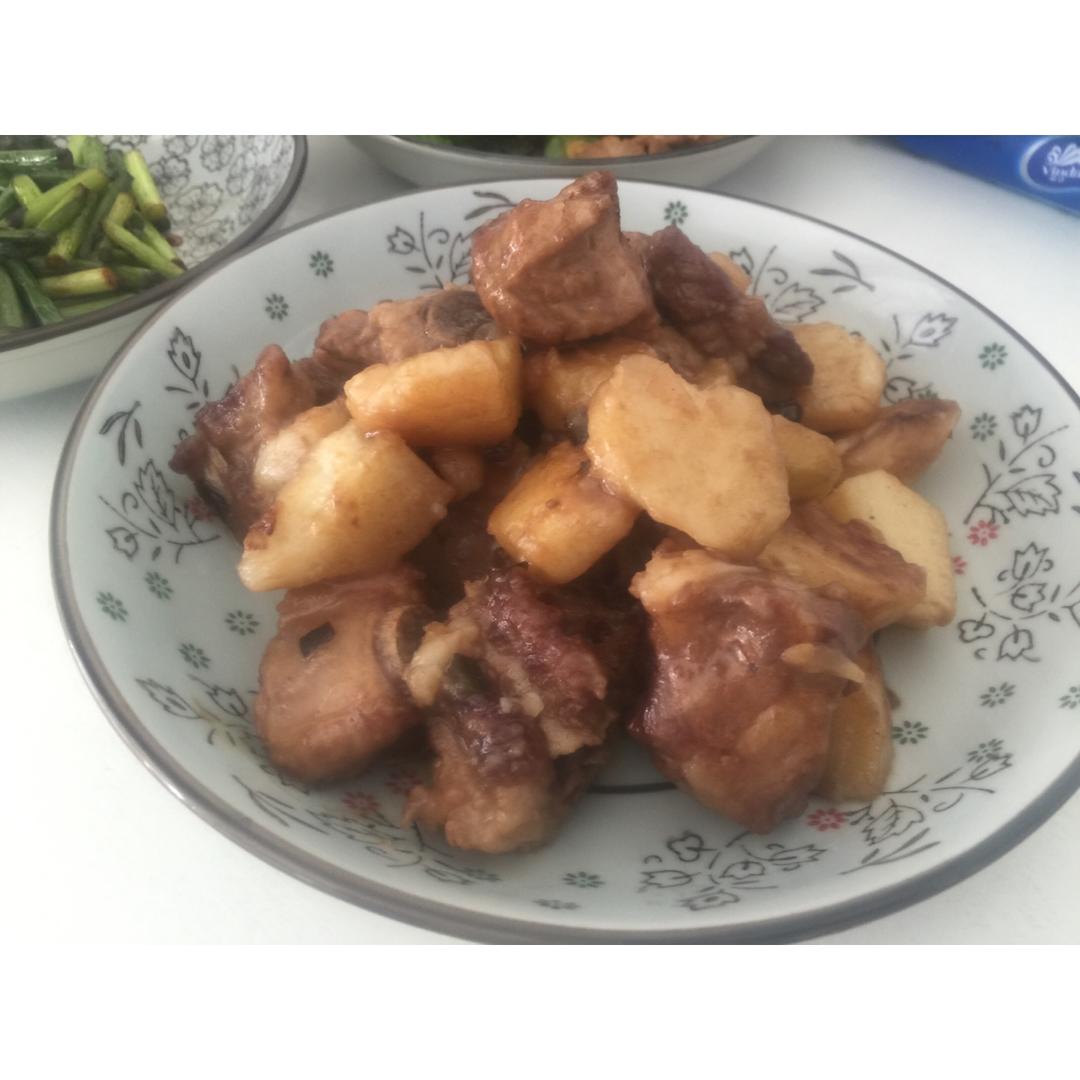 红烧排骨土豆