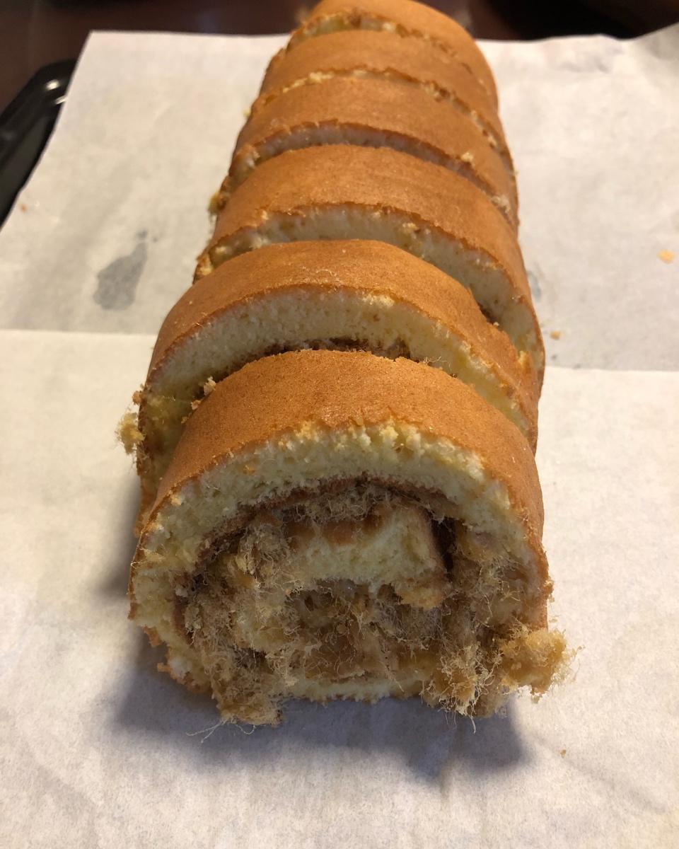肉松戚风蛋糕卷