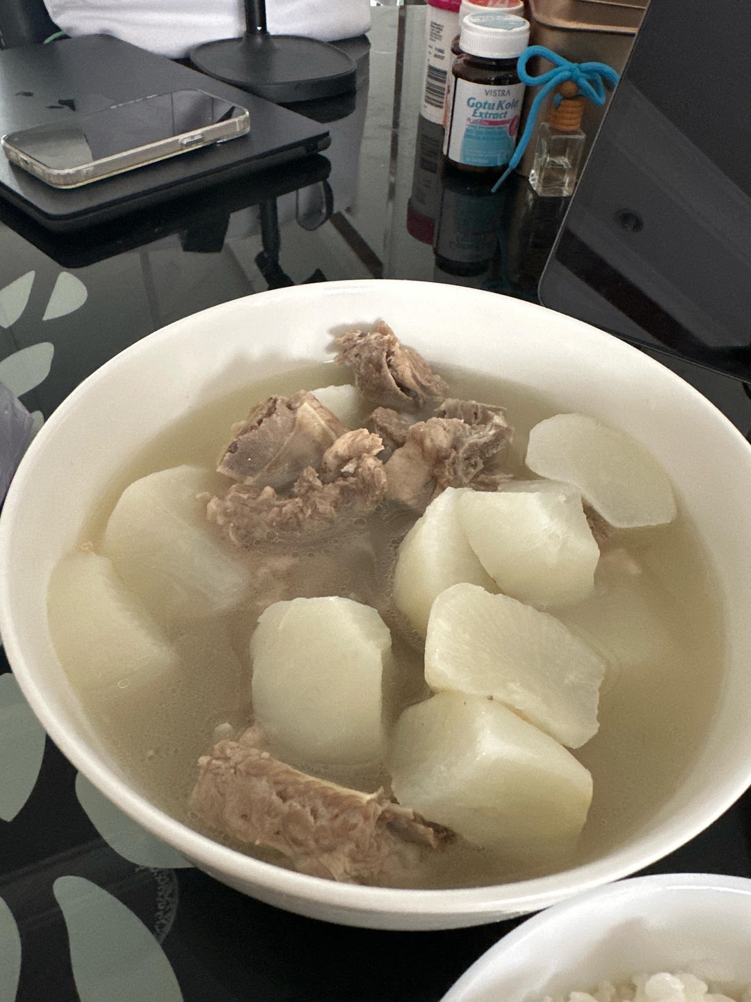 萝卜炖排骨-秋冬懒人汤