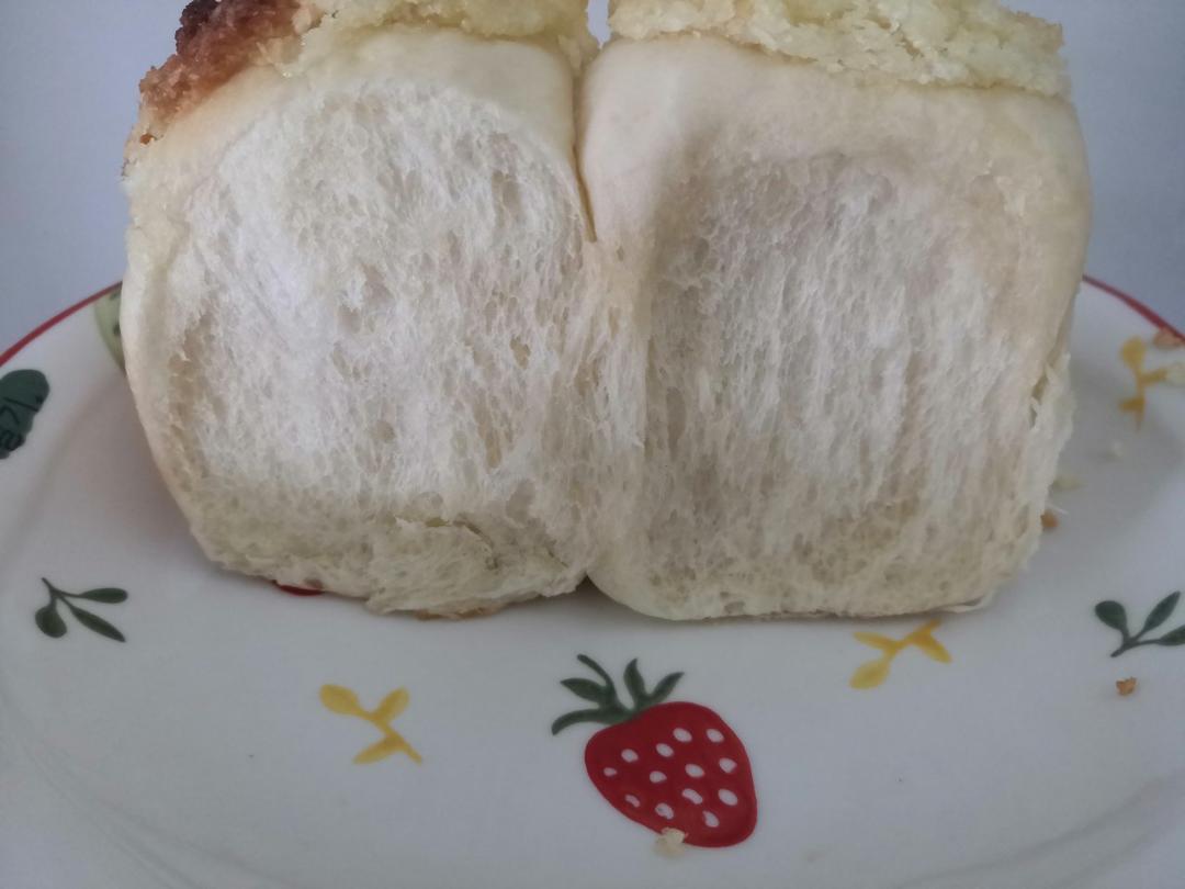 夏季这样做面包，柔软超拉丝，椰蓉餐包