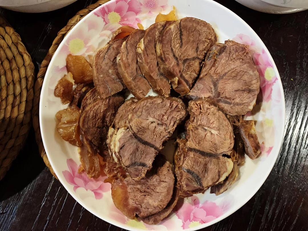 卤牛肉