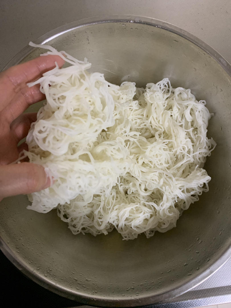 鸡蛋炒米粉，正确泡发干米粉，不碎、不坨、不粘锅、口感Q弹