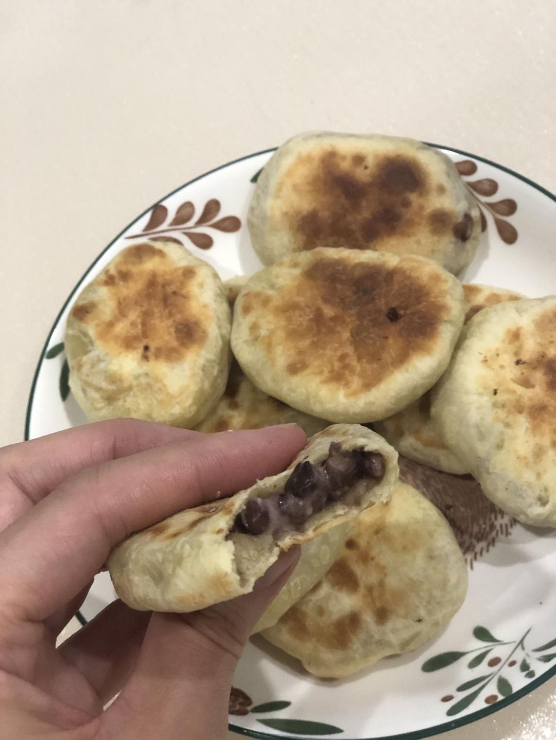 美味快手早餐~拉丝芝士红豆饼