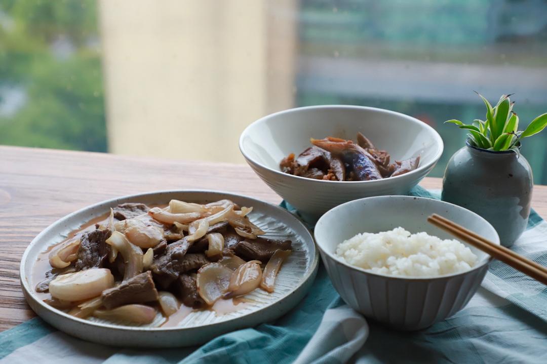 洋葱炒牛肉