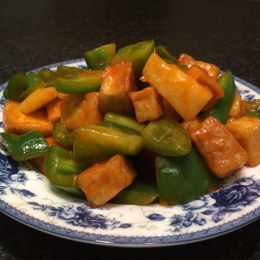 菠萝咕咾豆腐