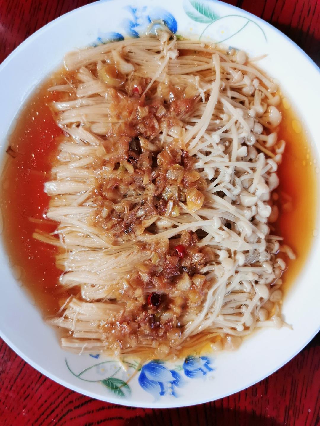 蒜蓉金针菇，简单快手的下饭神菜