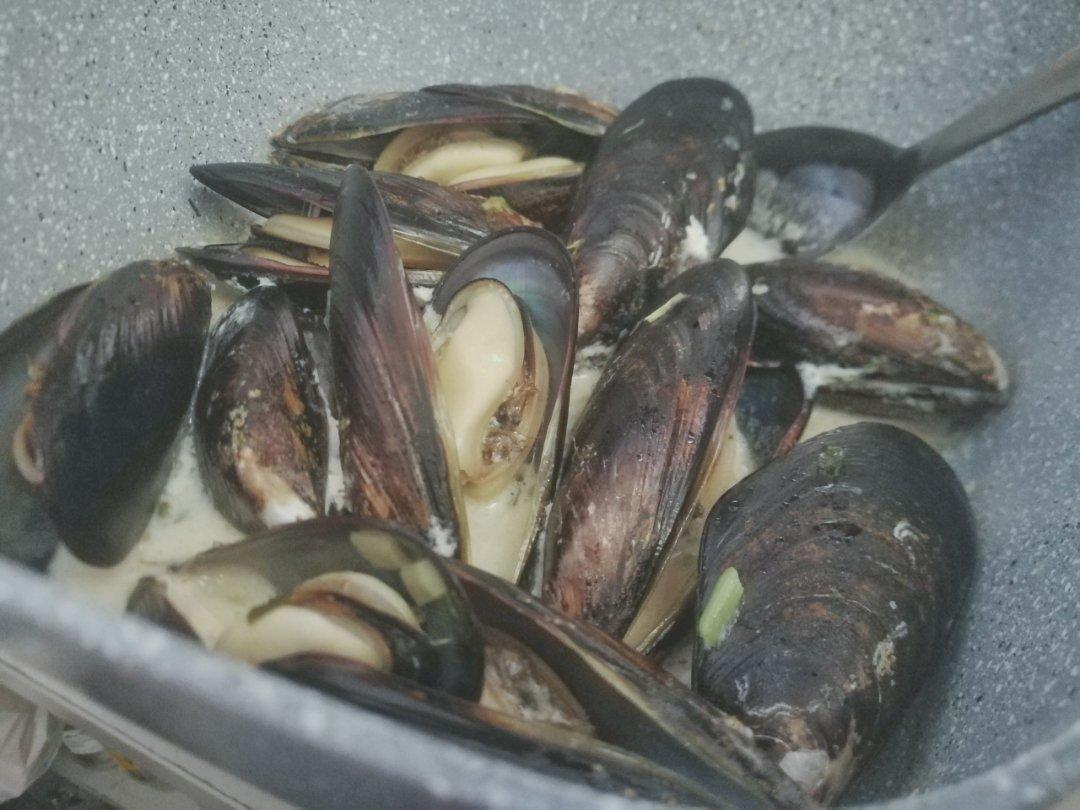 奶油青口贝汤