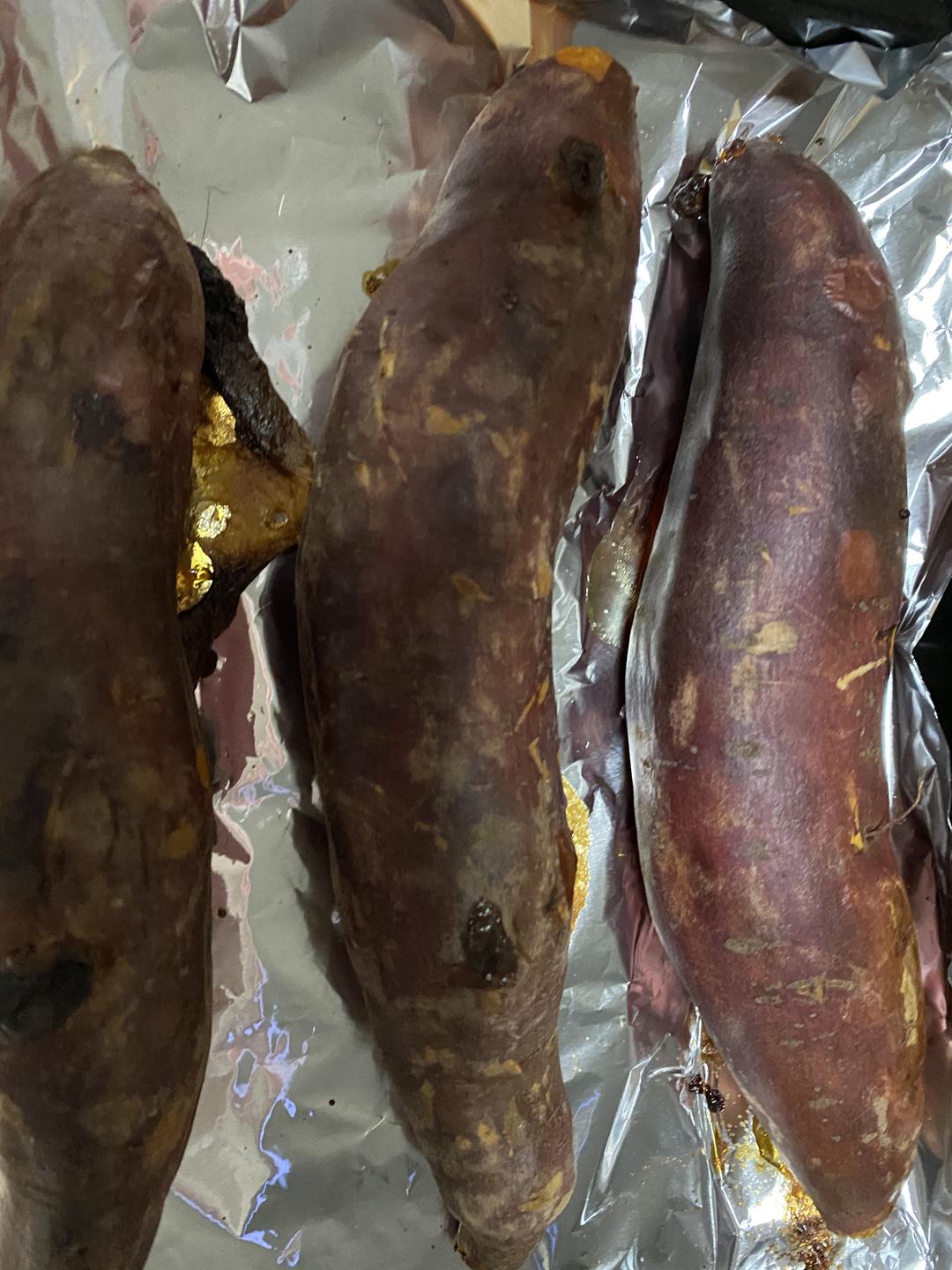 简单好吃的自制烤红薯的做法