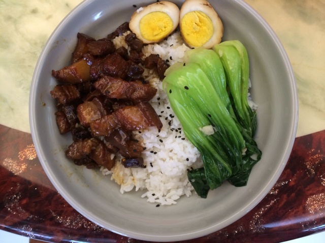 家常卤肉饭