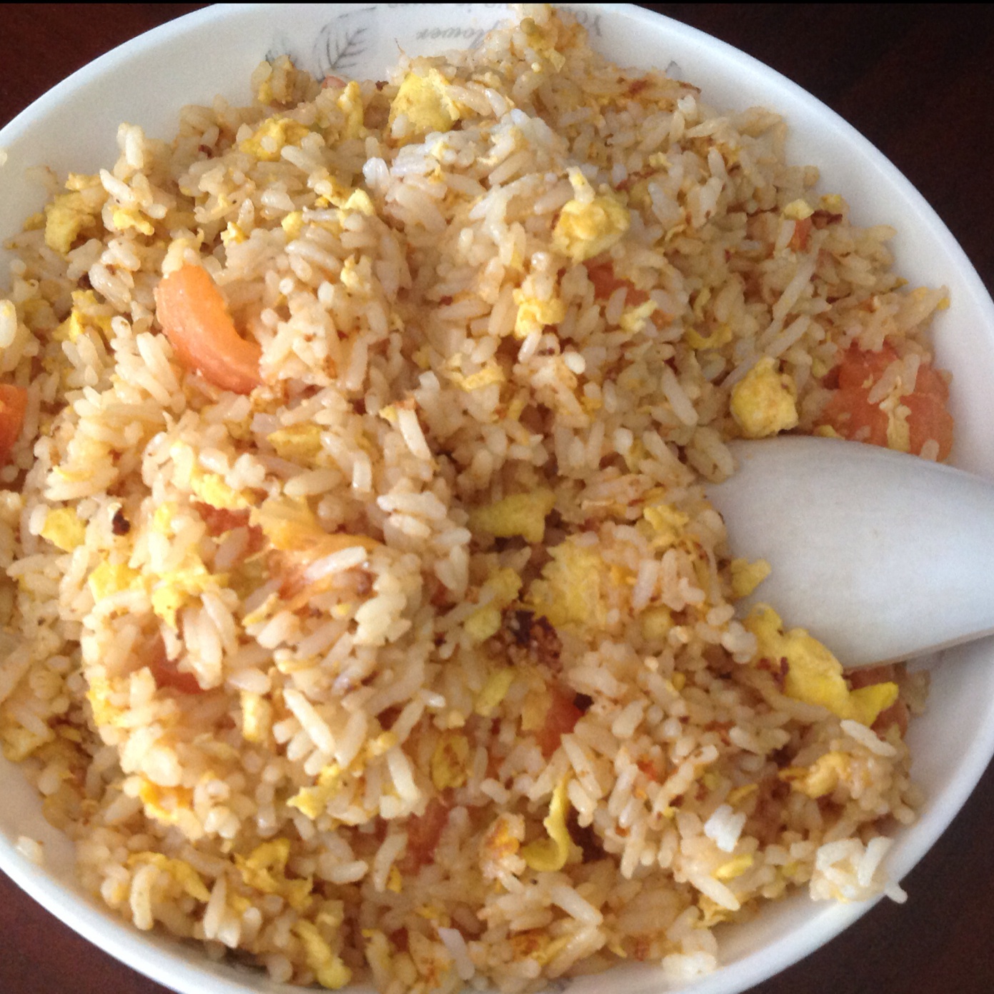 西红柿菜叶蛋炒饭