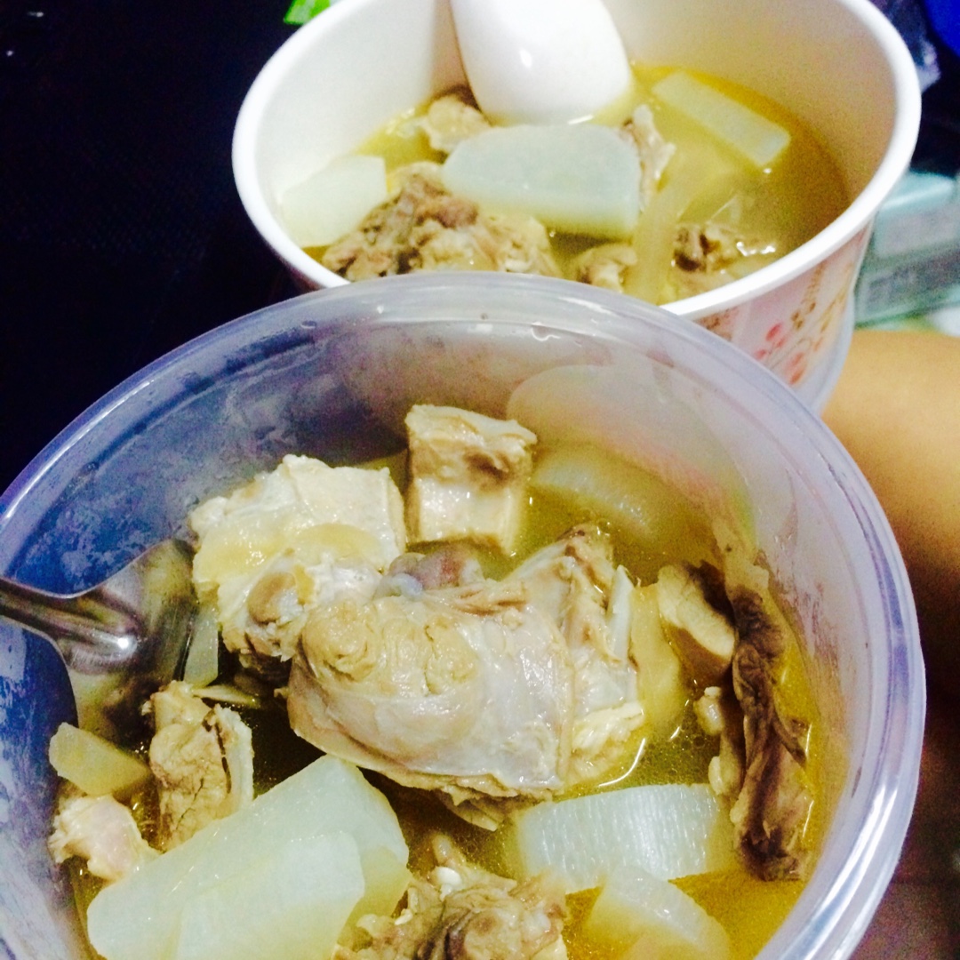 酸萝卜老鸭汤