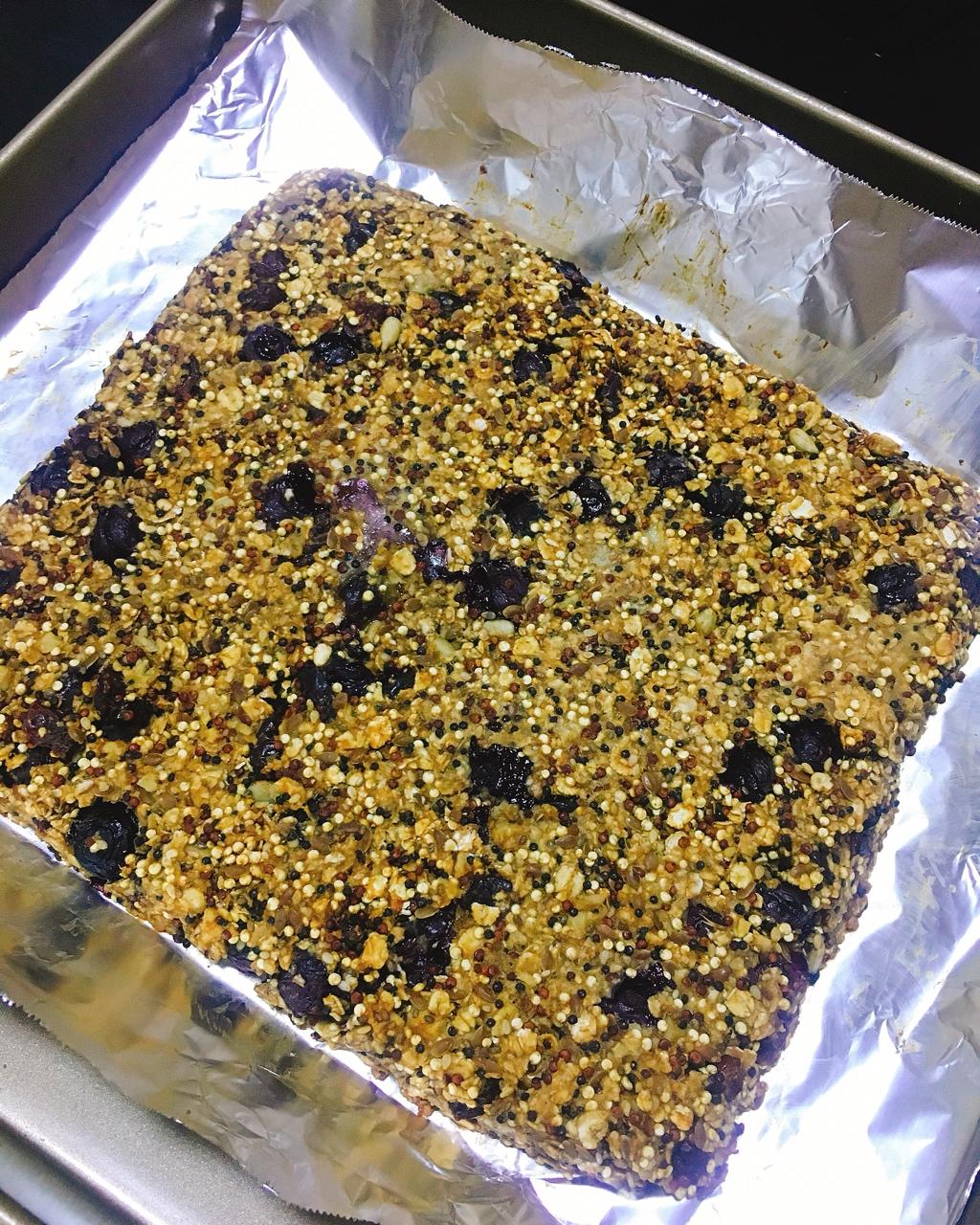 【减脂增肌】高蛋白香蕉蓝莓藜麦能量棒 Banana&blueberry quinoa protein bar