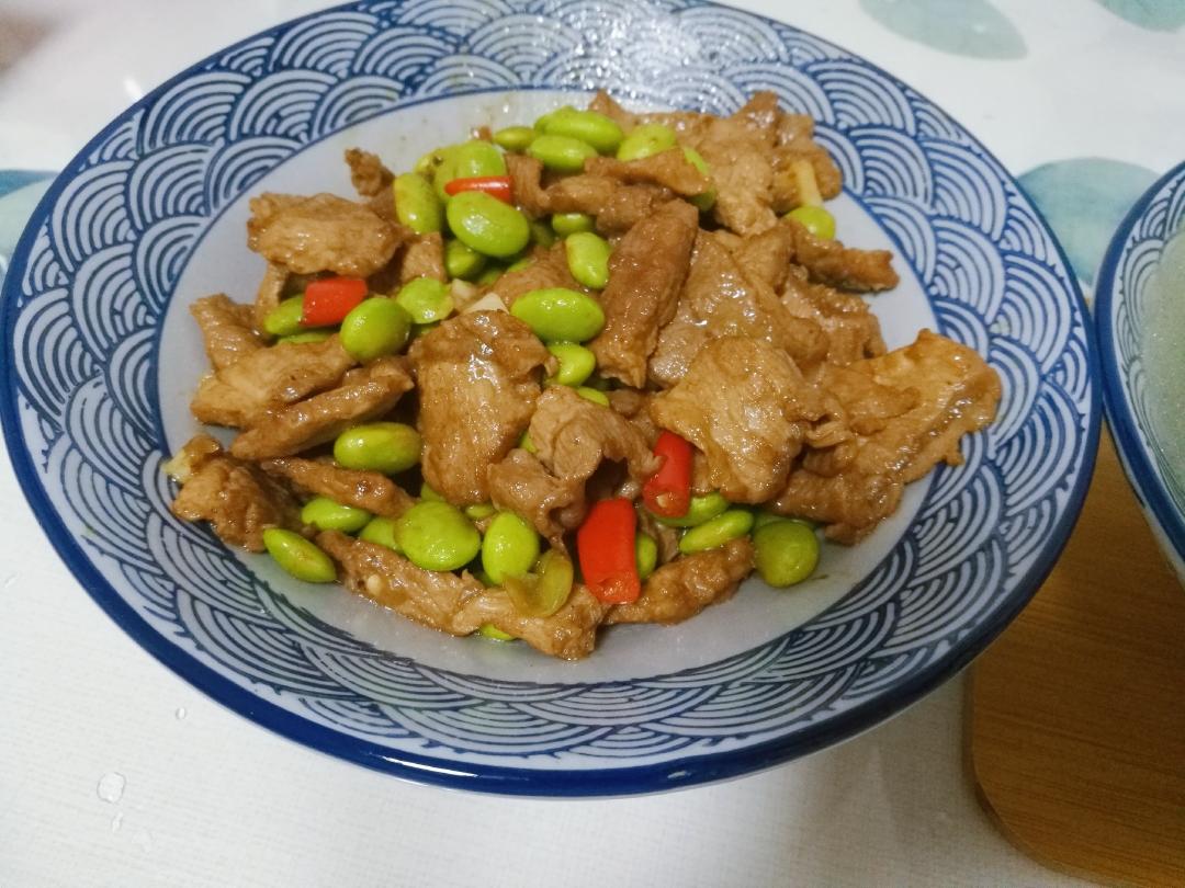 毛豆炒肉的做法