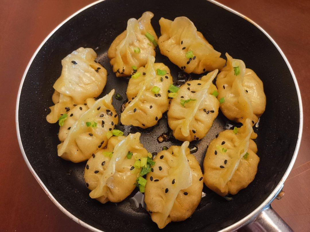 猪肉白菜锅贴