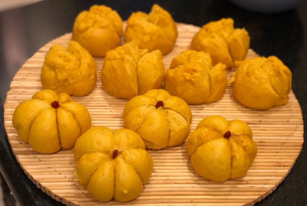 自然开花的南瓜馒头（刀切馒头和南瓜造型）