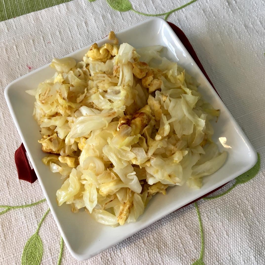 鸡蛋炒包菜（圆白菜）