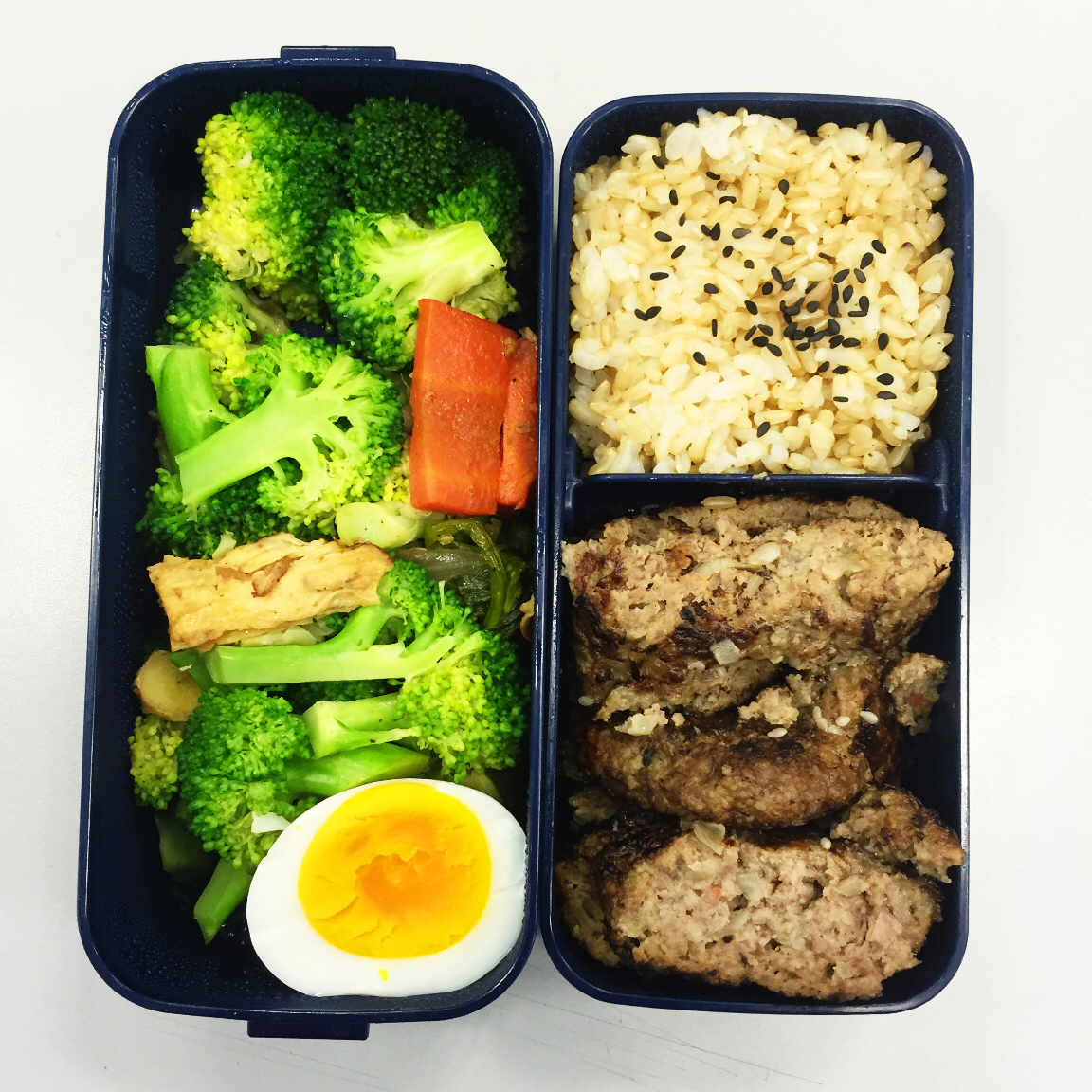 晓晓瑄做的日式出汁牛肉汉堡