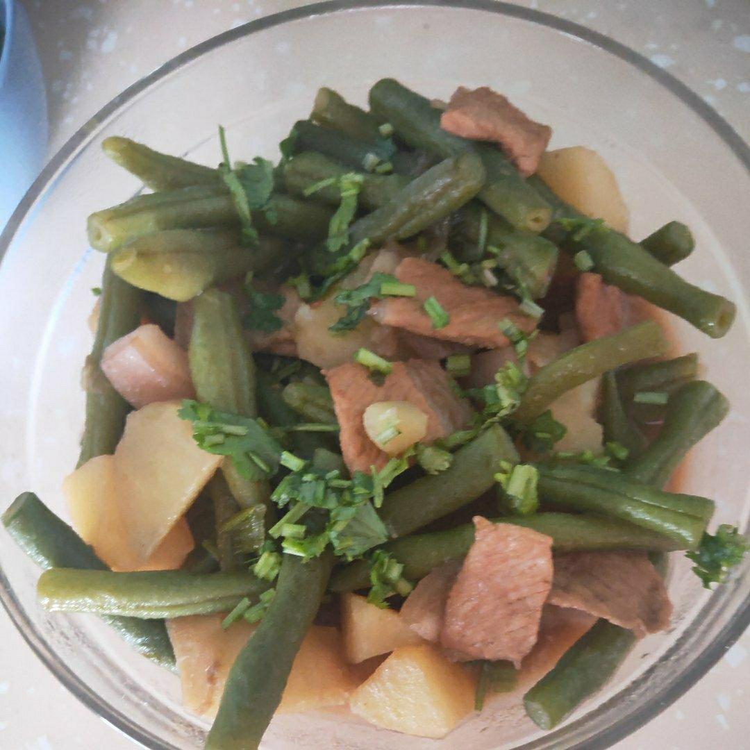 红烧肉炖土豆豆角