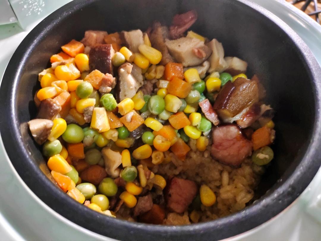 香菇腊肉饭