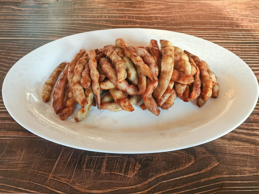 五花肉炖黄金钩豆角