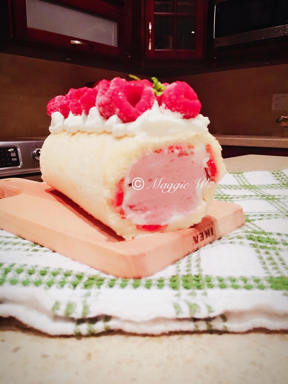 桃花手绘蛋糕卷