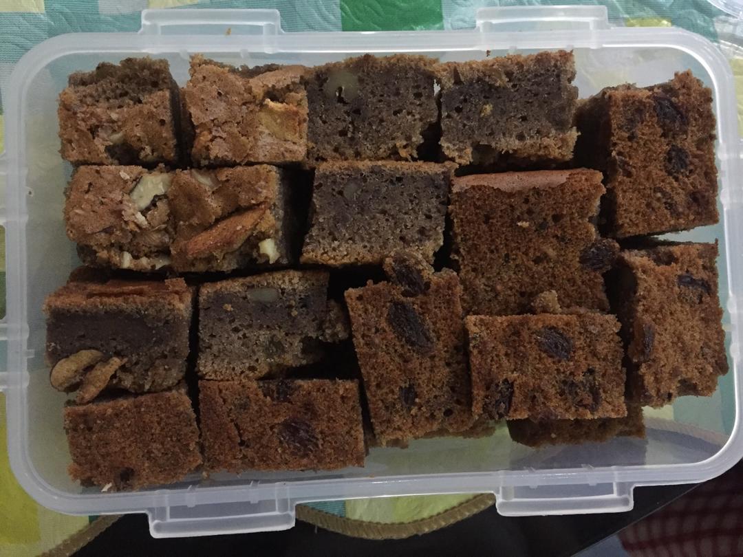 巴哈力（陪你一起吃果仁）