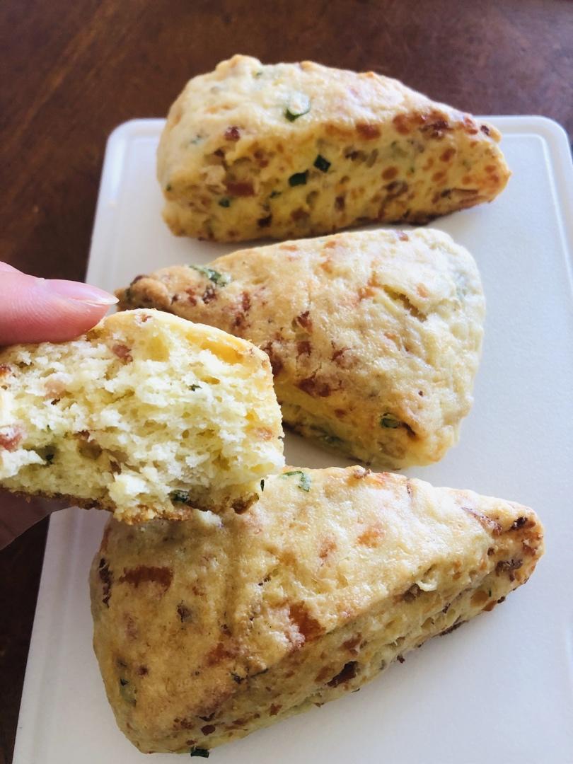 超级好吃的咸味司康Savoury Scones